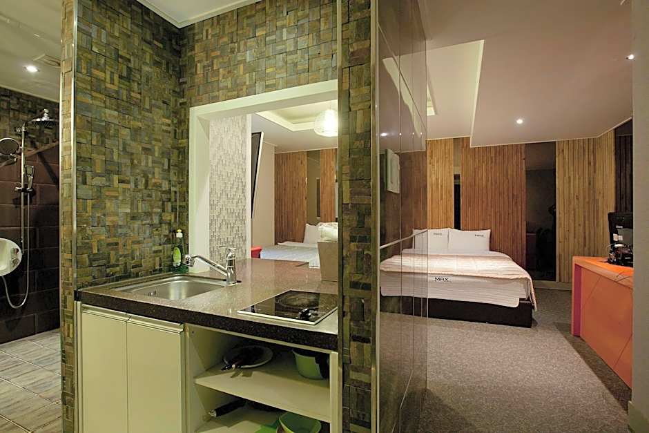 Sasang Max Motel