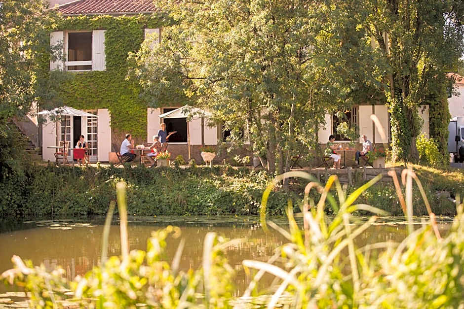 Logis Auberge De La Riviere