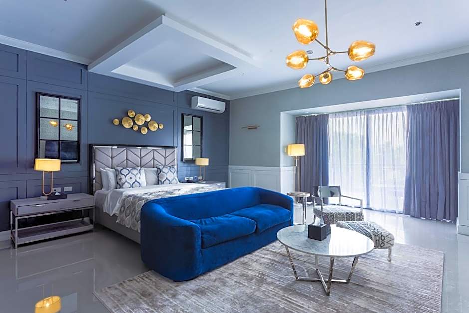 Photo 1 of 10 of Junior Suite