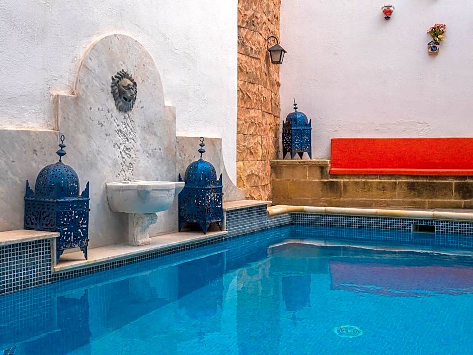 Chapel 5 Boutique Suites B&B