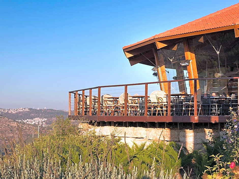 Shoresh Green Hills Hotel