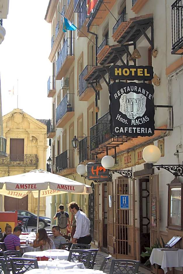 Hotel Hermanos Macias