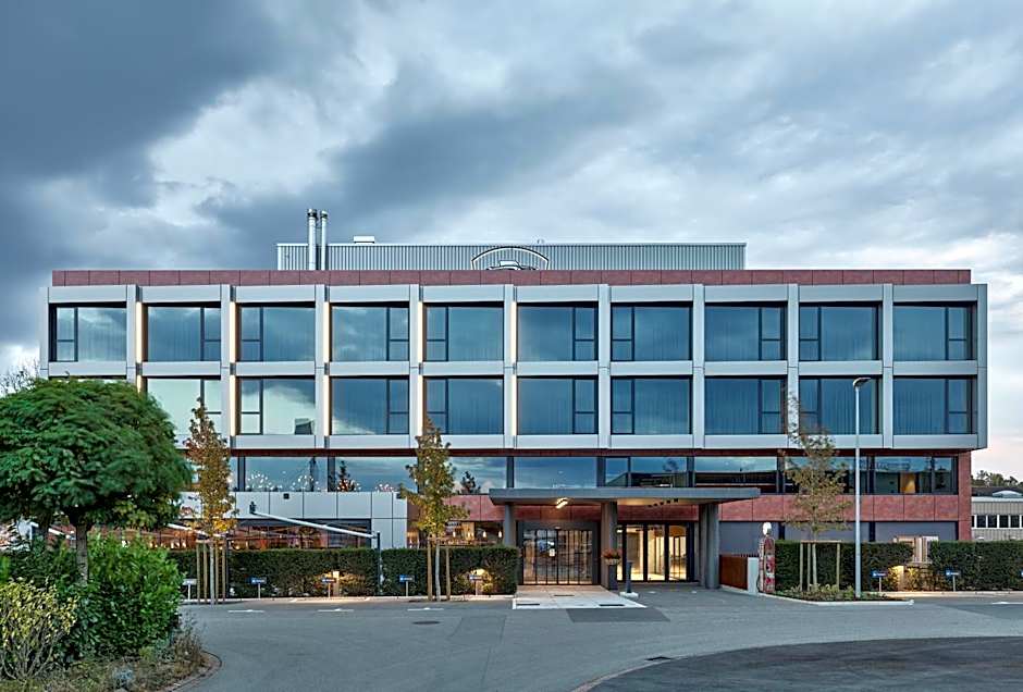 Autohalle Hotel