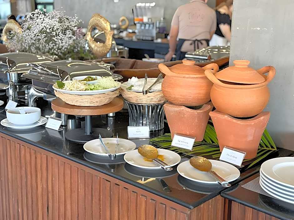 Amphawa Na Non Hotel & Spa