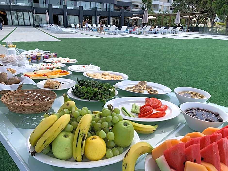 Le Pave Residences