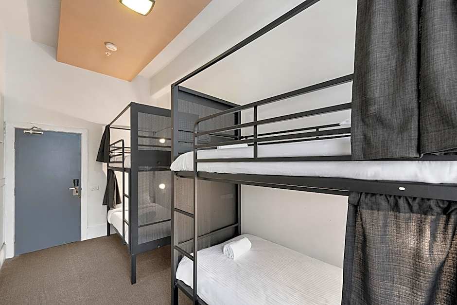 YHA Melbourne Central
