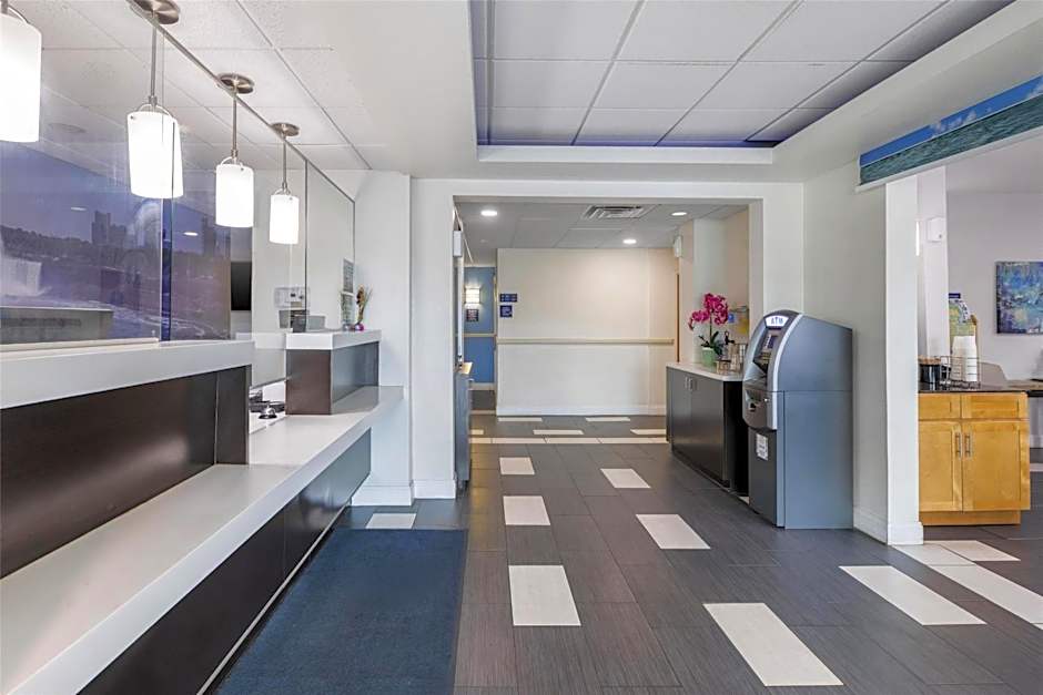 SureStay Plus Hotel by Best Western Niagara Falls East