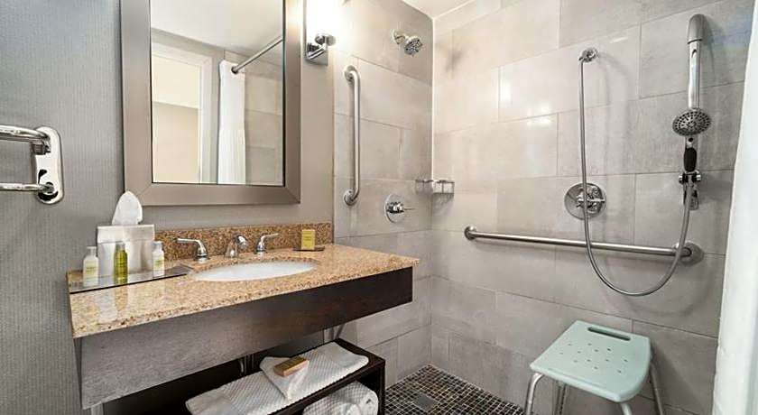 DoubleTree By Hilton Hotel Denver North