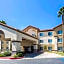 Comfort Suites Bakersfield