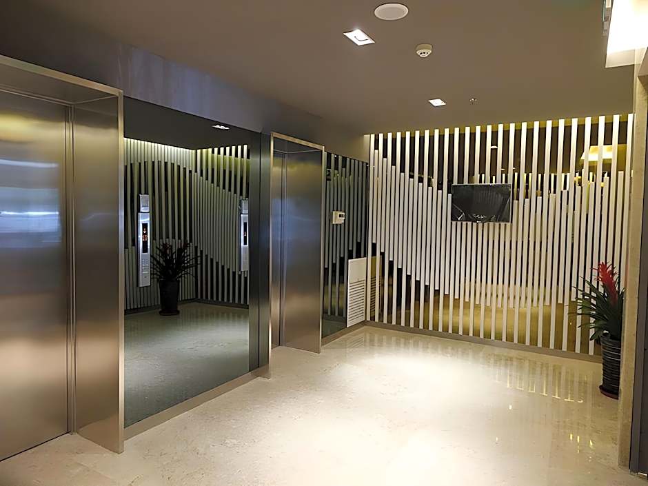 Jinjiang Inn Baoding Railway Station