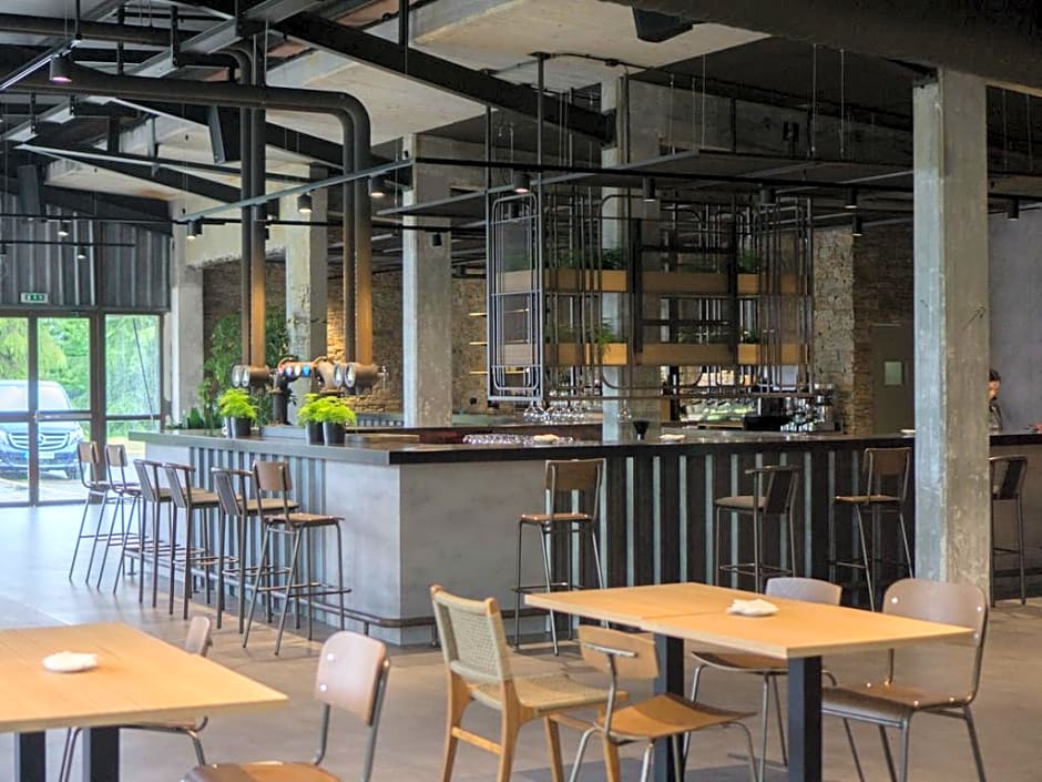 Albergue Monte do Gozo