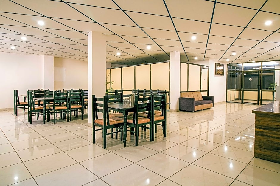 Treebo Paras Raj Near City Palace