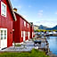 Astra Village - Waterfront Rorbu Cabins in Lofoten