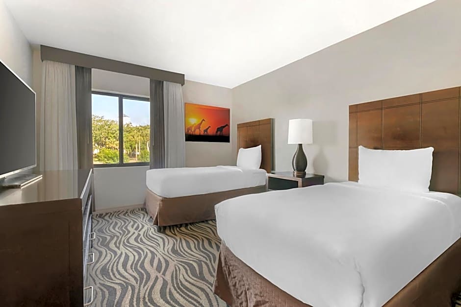 Parkway International Resort