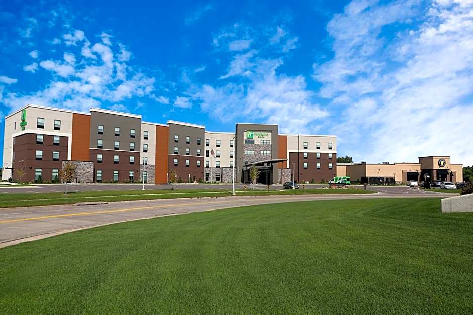 Holiday Inn & Suites Sioux Falls - Airport By IHG