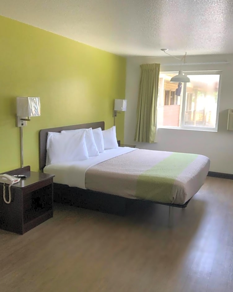 Motel 6-Yakima, WA - Downtown