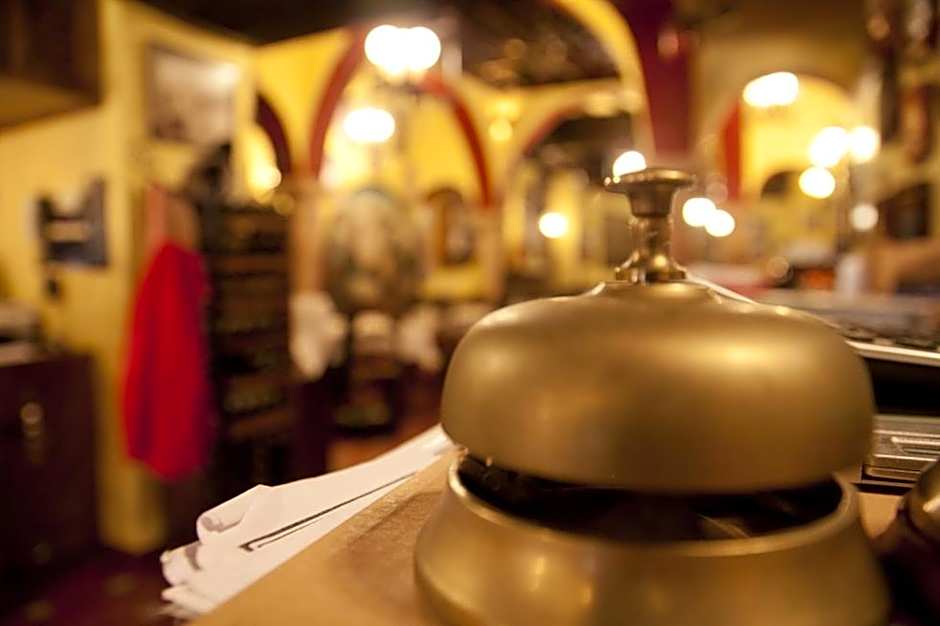 Hotel Hermanos Macias