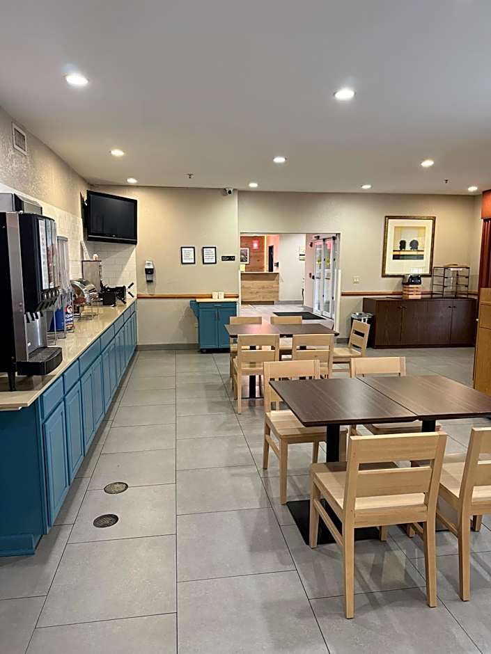 Country Inn & Suites by Radisson, Elgin, IL