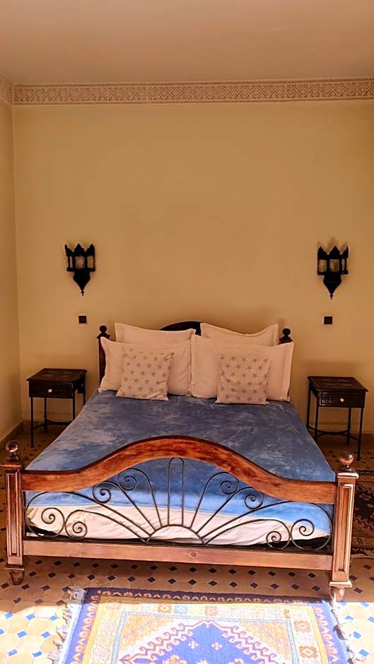 Riad Tidar by Phoenix