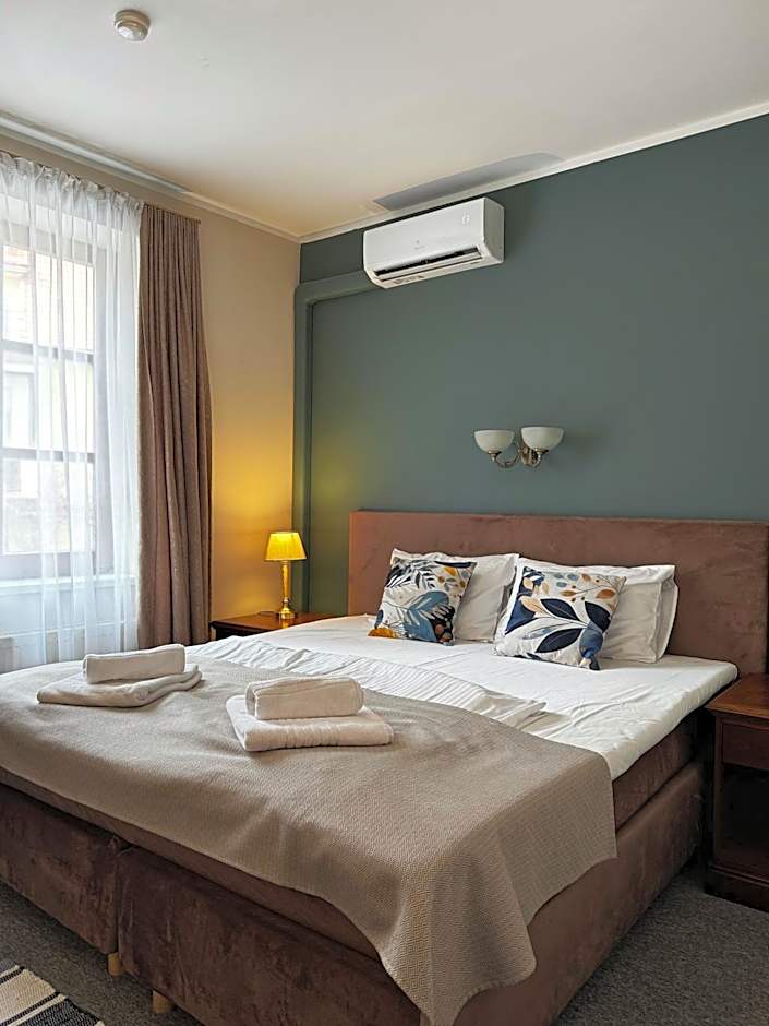 Apple Economy Hotel
