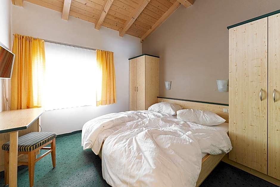 ARBOR Hotel & Apartments