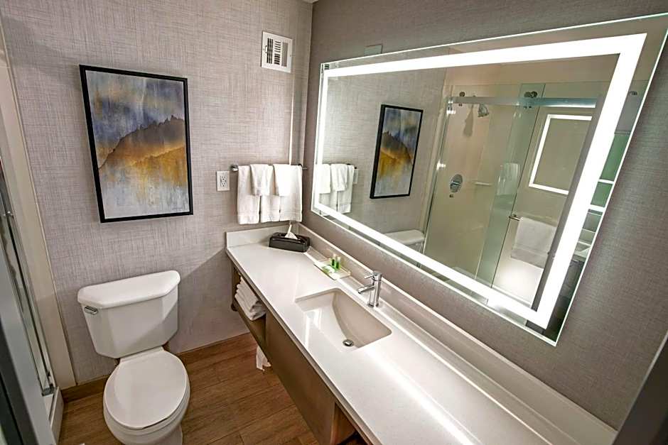 DoubleTree by Hilton Buena Park