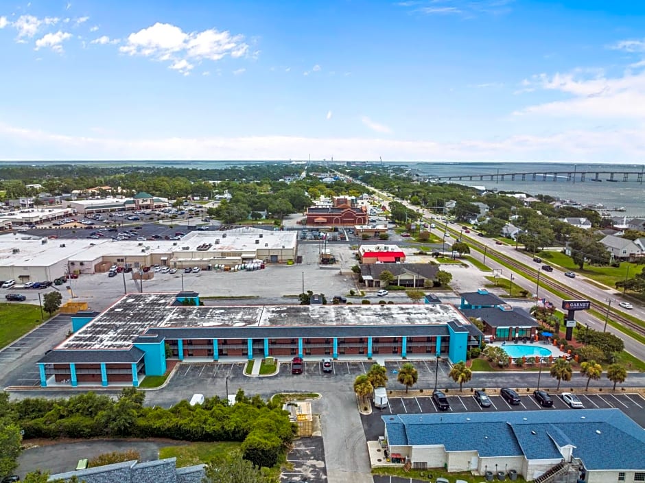 Garnet Inn & Suites, Morehead City near Atlantic Beach