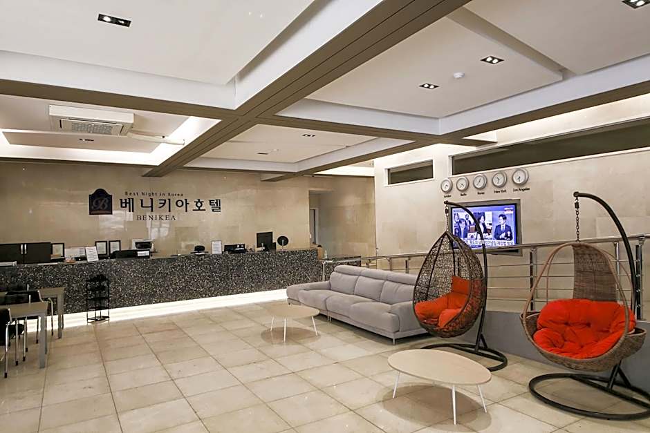 Benikea Cheonan Tourist Hotel