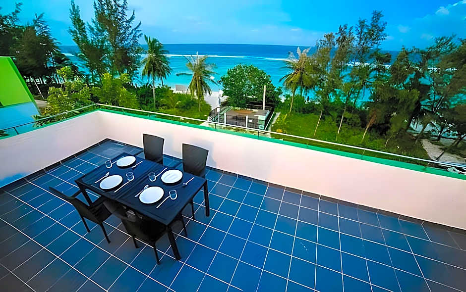 Beach Grand and Spa Premium