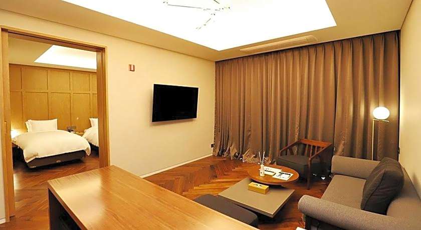 Gangneung Grey Hotel