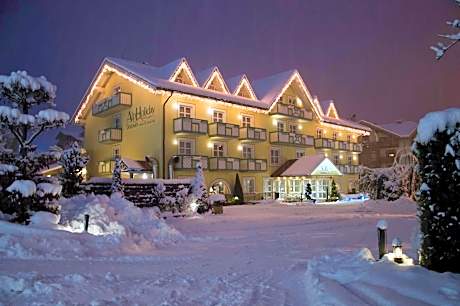 Alpholiday Dolomiti Wellness & Fun Hotel