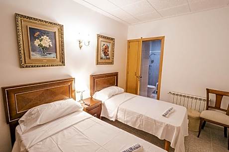 Double Room with Private Bathroom