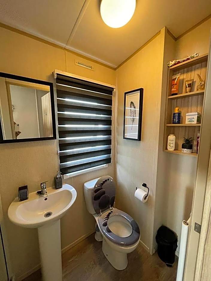 Holiday Park Caravan Fluffy in Harts Holiday Park