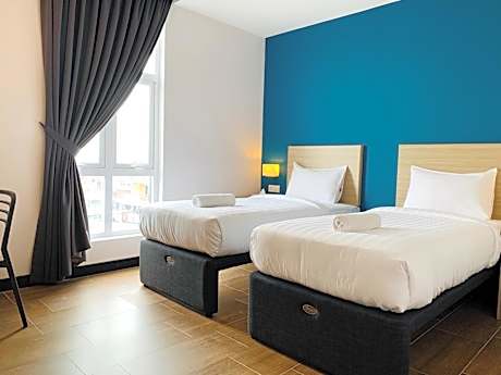 Deluxe Twin Single Room