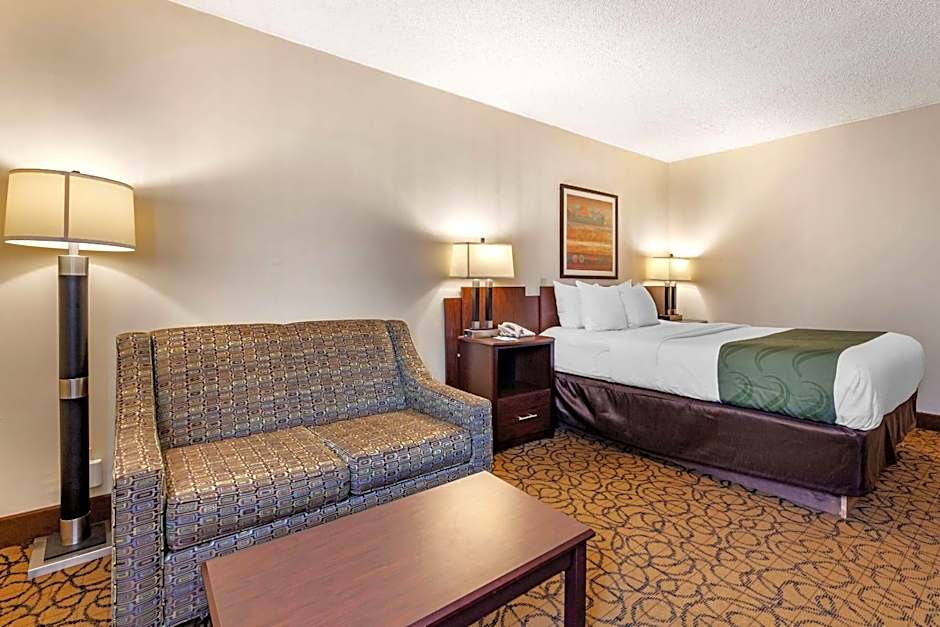 Quality Inn & Suites Escanaba North