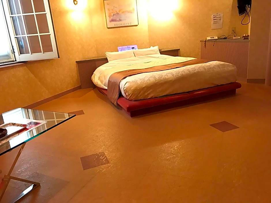 Hotel Tiffany (Adult Only)