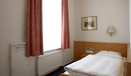 Comfort Single Room