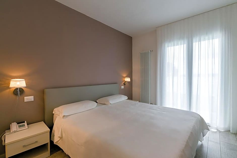 Hotel Saviola