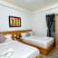 Ken's Backpackers Hotel