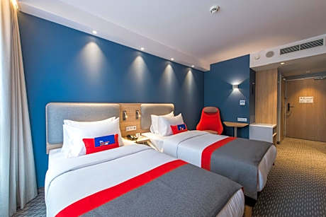 Standard Twin Room - Free Breakfast