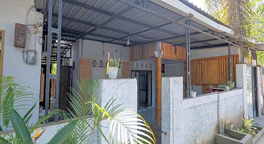 Yuliandra II Homestay Kuta