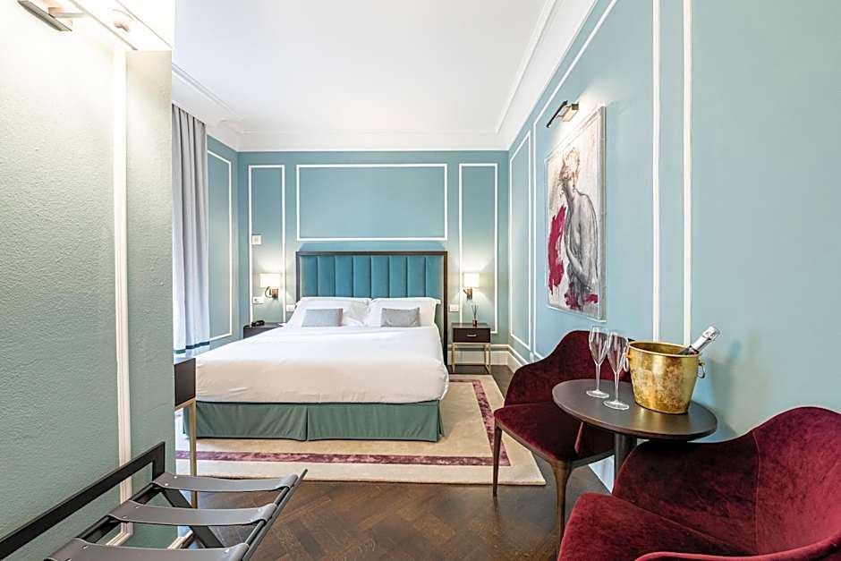 Glimpse Hotel