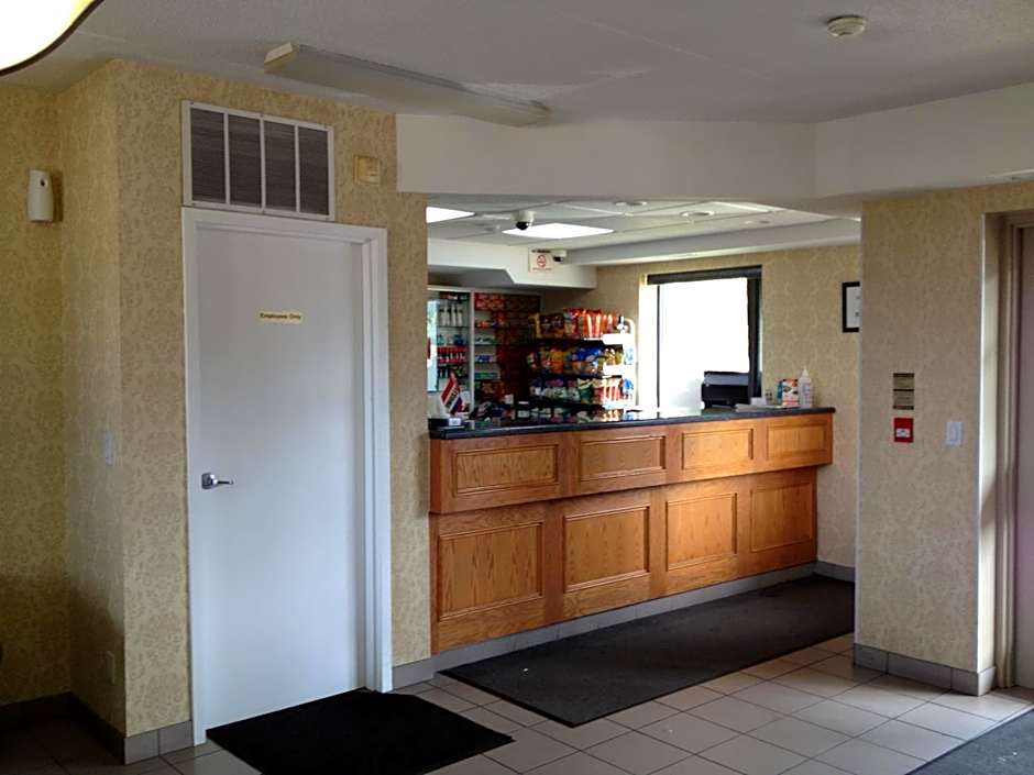 Mississauga Gate Inn