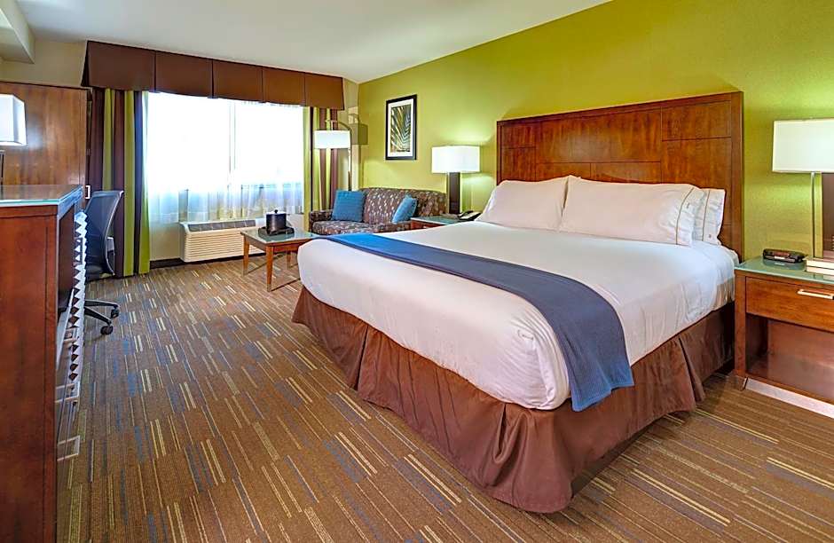 Holiday Inn Express San Diego South - National City By IHG
