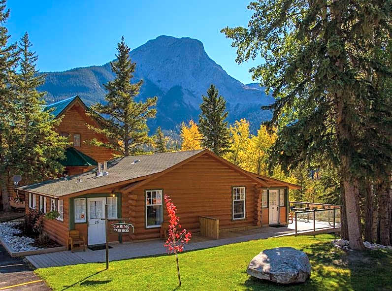 Overlander Mountain Lodge