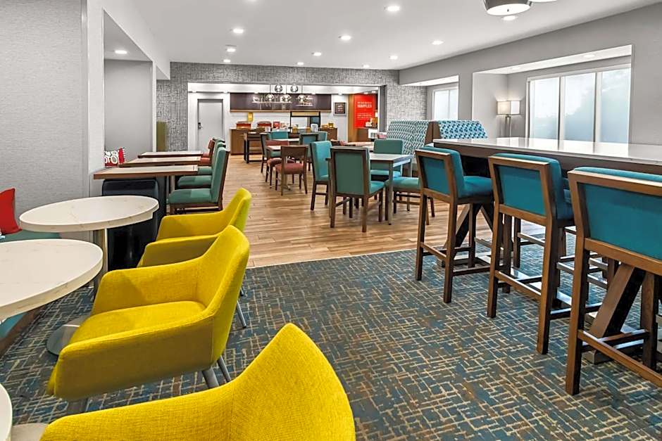 Hampton Inn by Hilton Dayton South