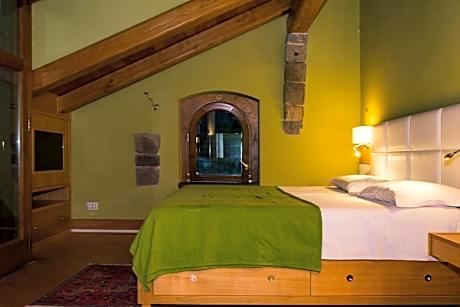 King Room with Mountain View