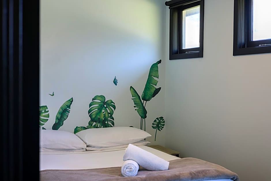 The Black Sheep Backpackers