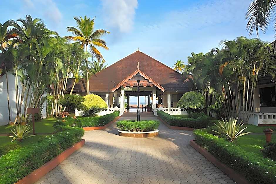 Abad Whispering Palms Kumarakom Hotel