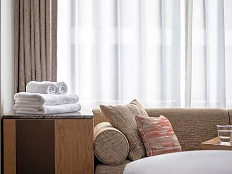 Run of House - Non-Smoking